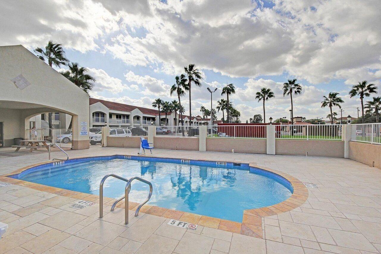 Motel 6-Edinburg, Tx ภายนอก รูปภาพ